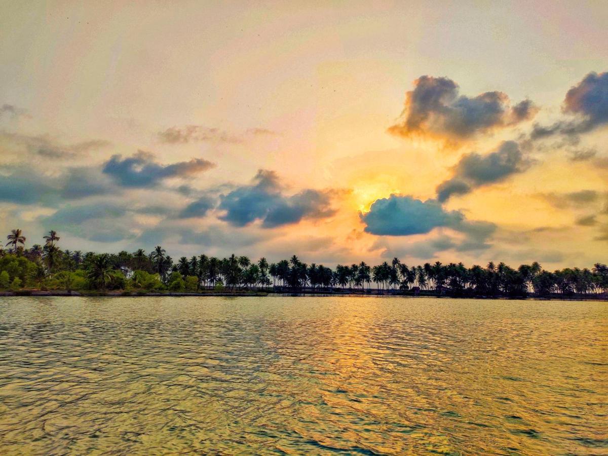 Paradise Lagoon Kalyānpur Extérieur photo