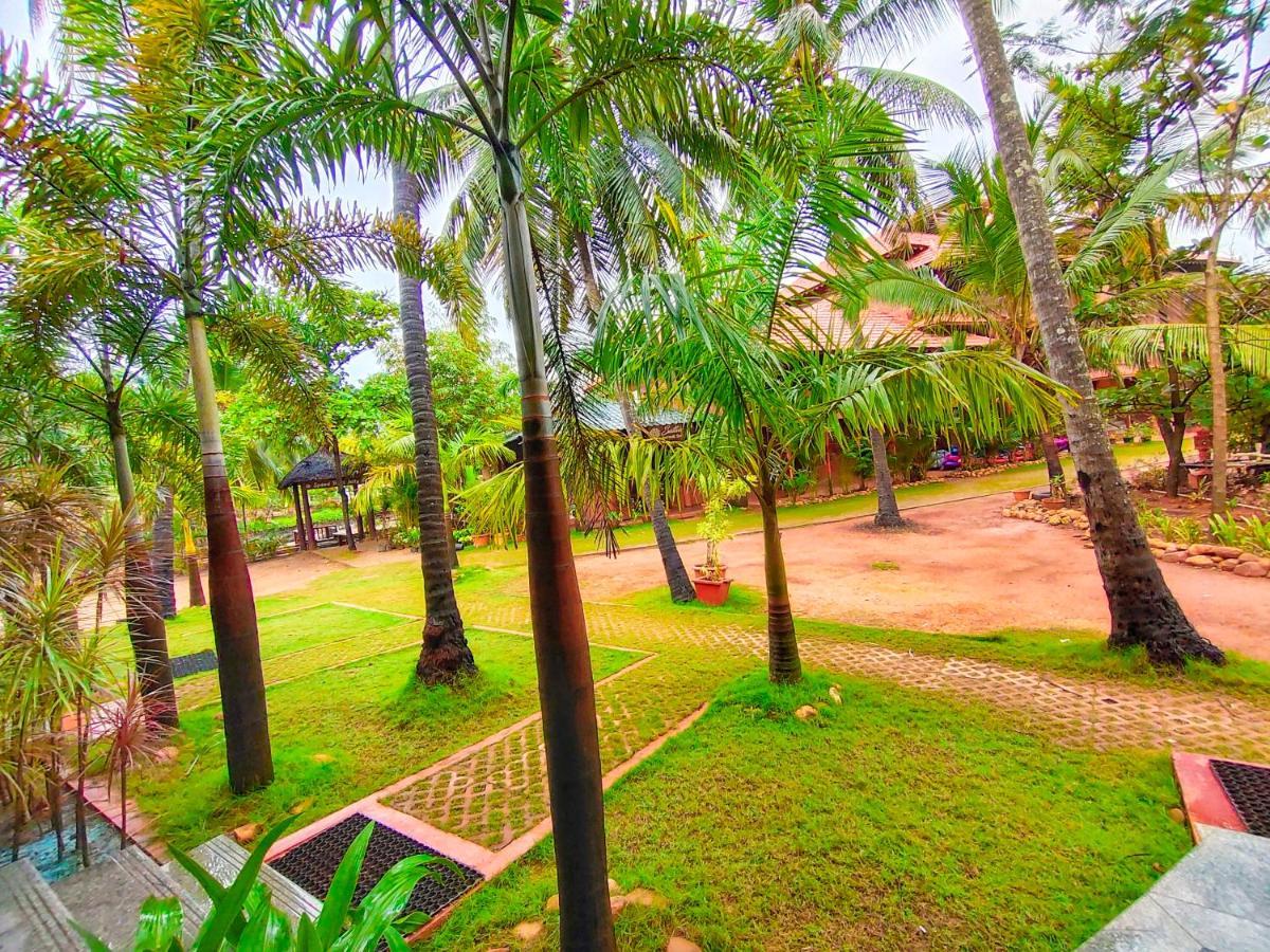 Paradise Lagoon Kalyānpur Extérieur photo