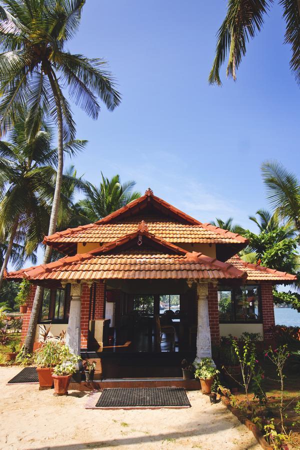 Paradise Lagoon Kalyānpur Extérieur photo